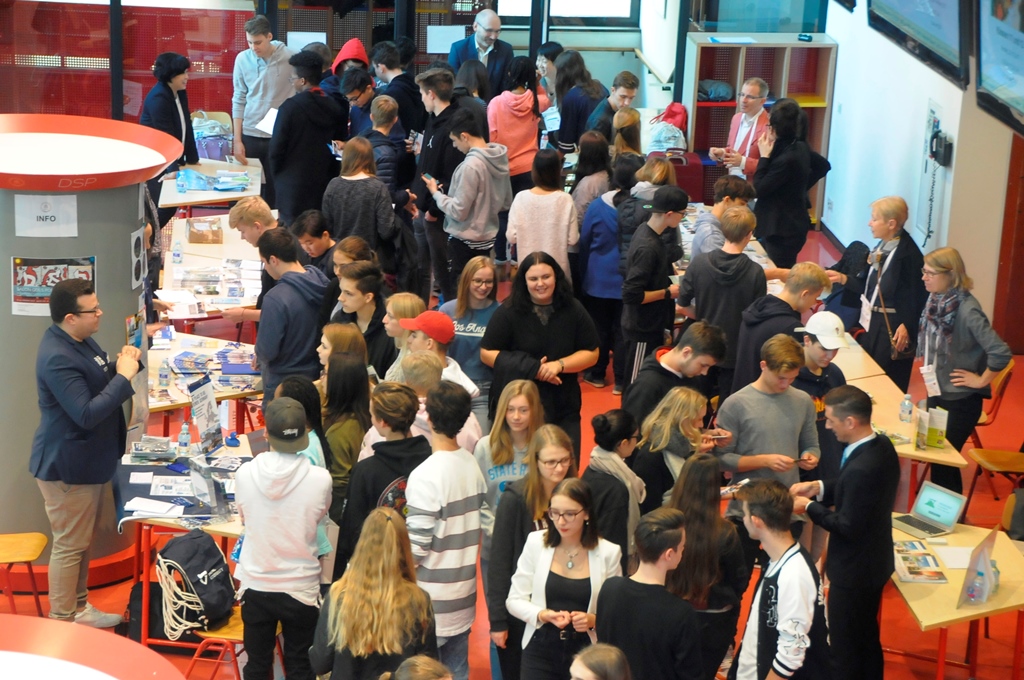 Galeriebezeichnung 2017-2018 Bildnummer 54 Bild