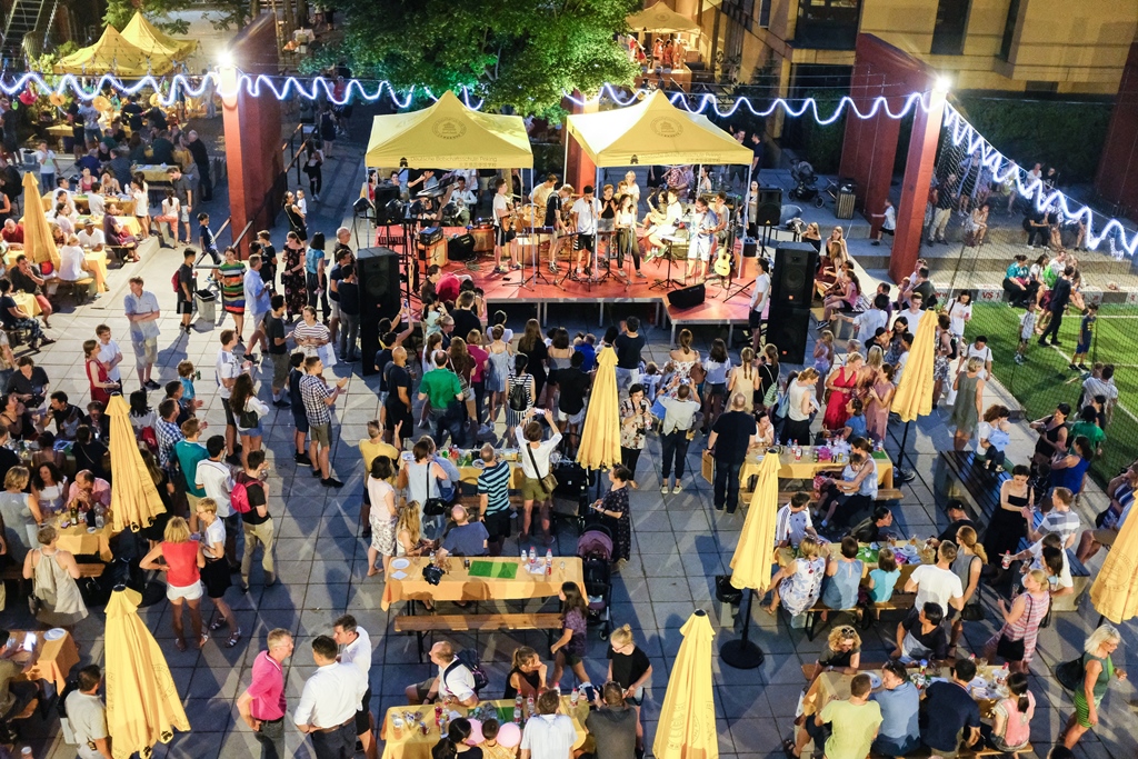 Galeriebezeichnung 2017-2018 Bildnummer 216 Bild