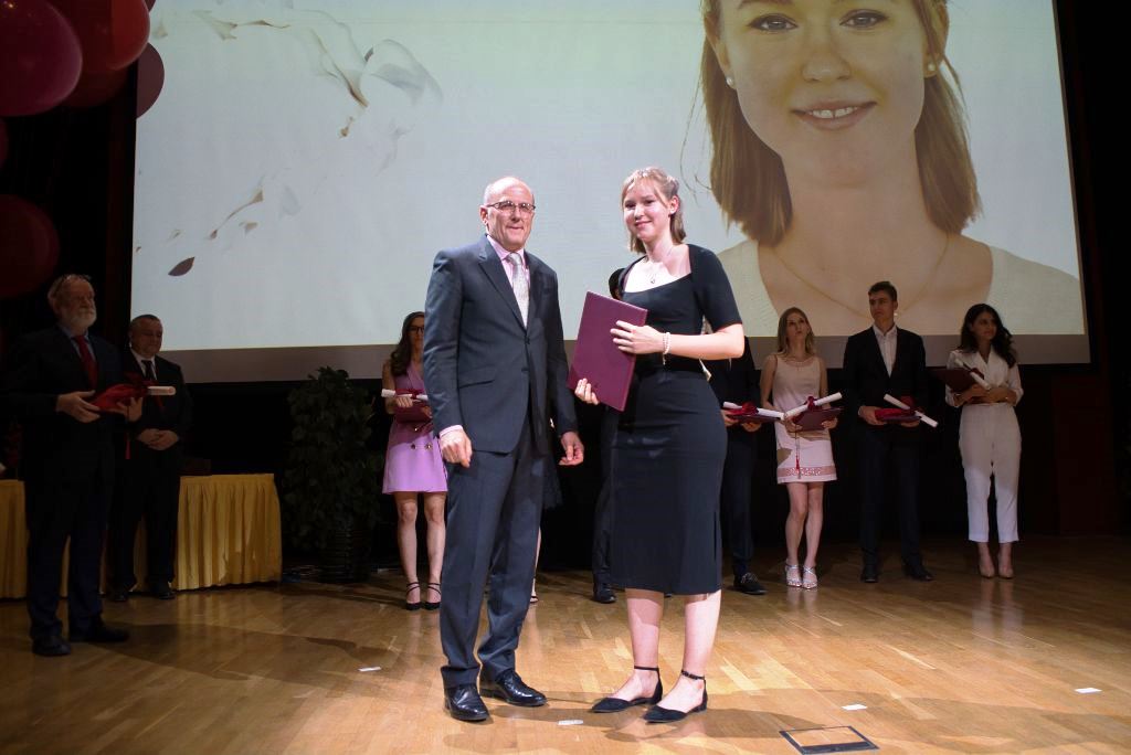 Galeriebezeichnung 2019-2020 Bildnummer 154 Bild